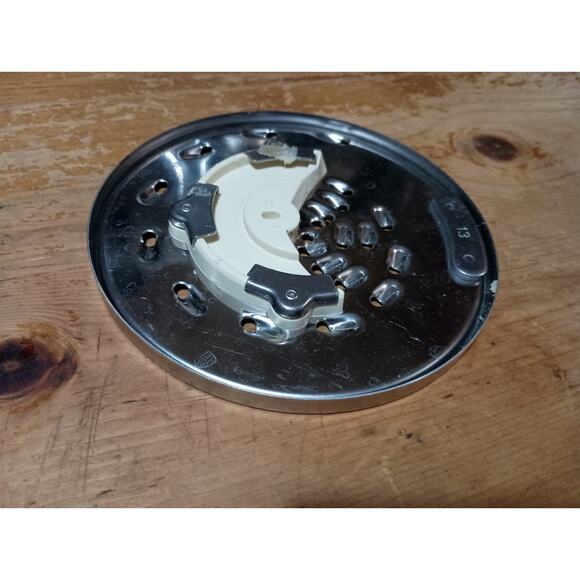 Cuisinart Prep 7 Food Processor DLC-2007N Medium Shredding Disc DLC-837TX Part - Picture 2 of 5